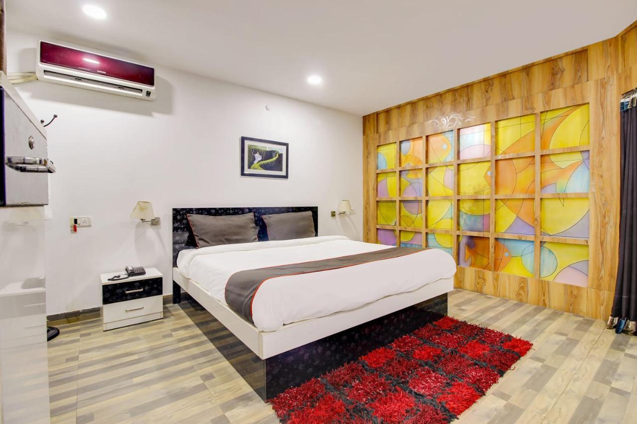 Oyo 2794 Hotel Plaza Inn Guwahati Buitenkant foto